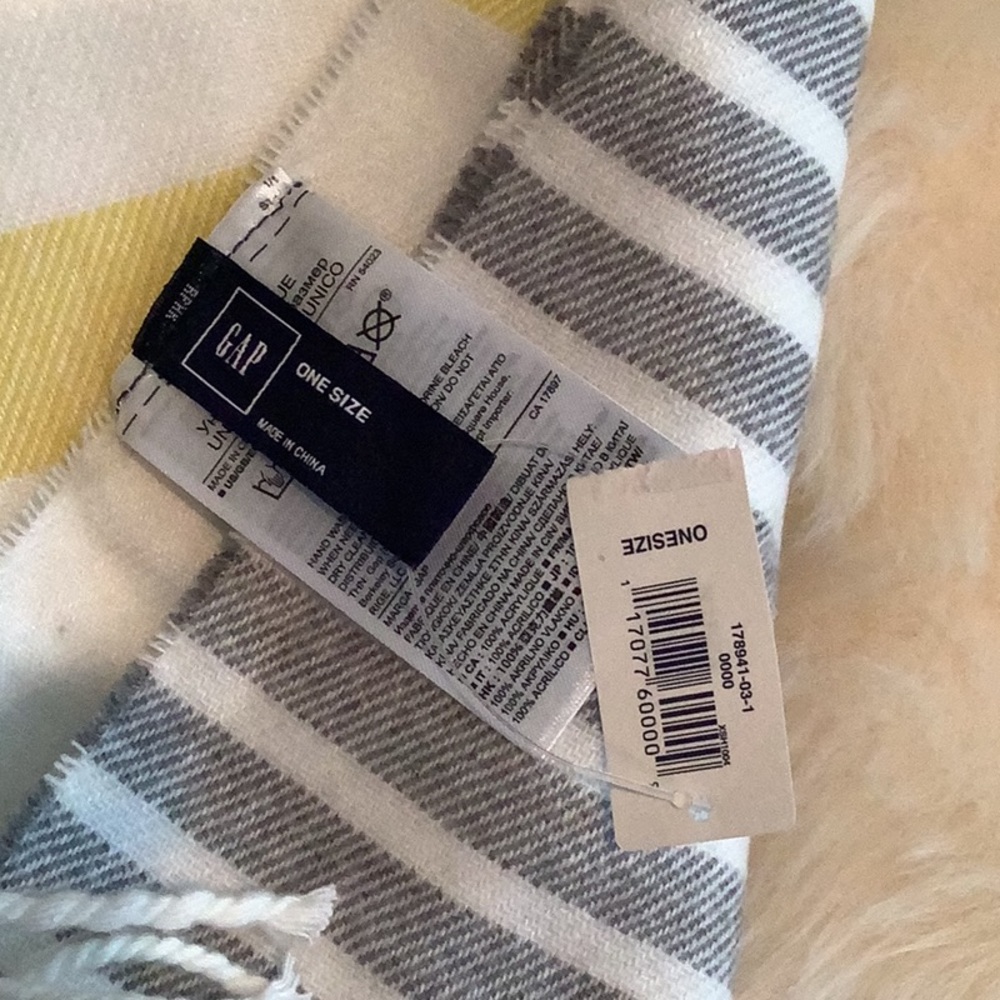 Gap soft & cozy large scarf - Picture 2 of 6